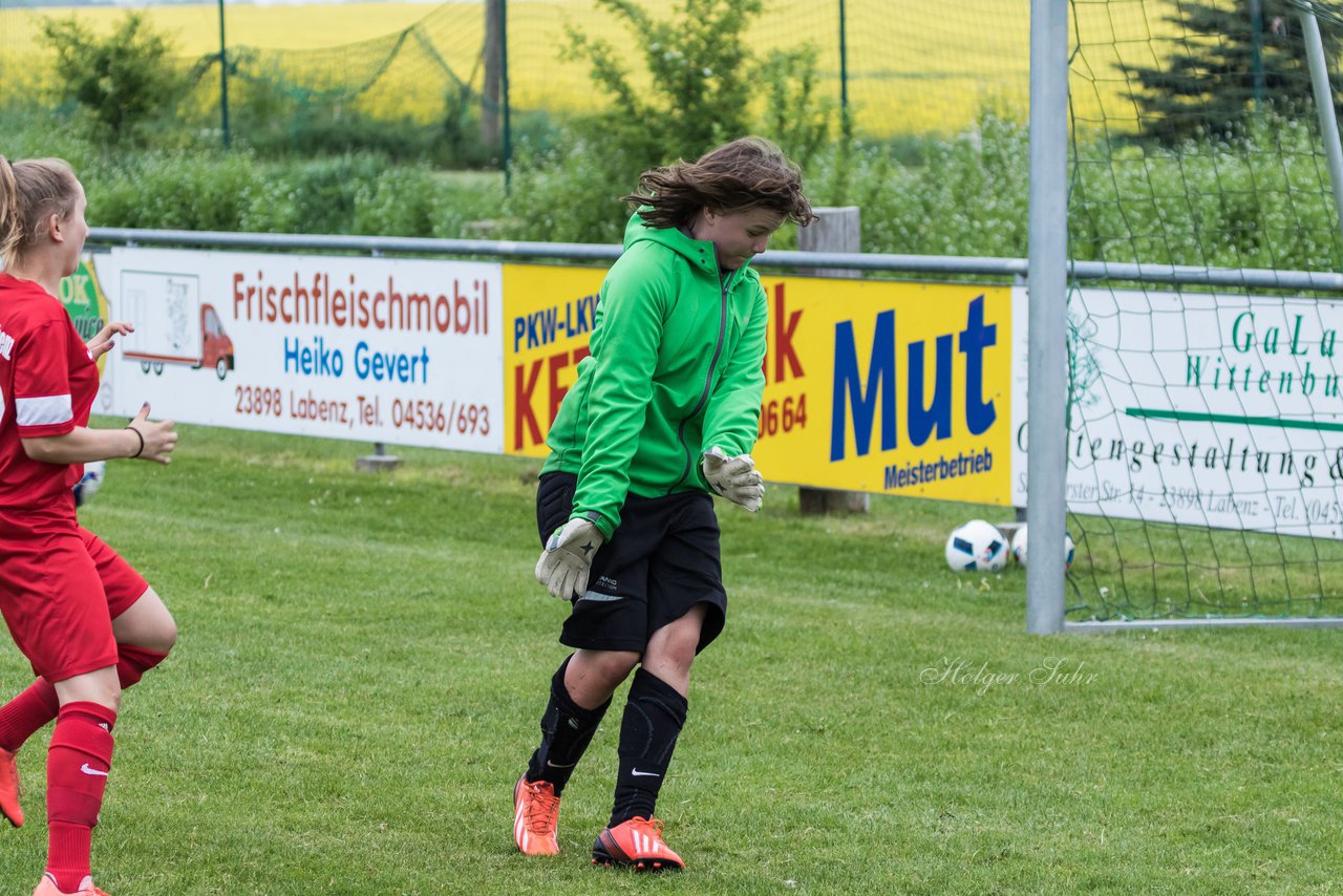 Bild 117 - wCJ SV Steinhorst/Labenz - VfL Oldesloe : Ergebnis: 18:0